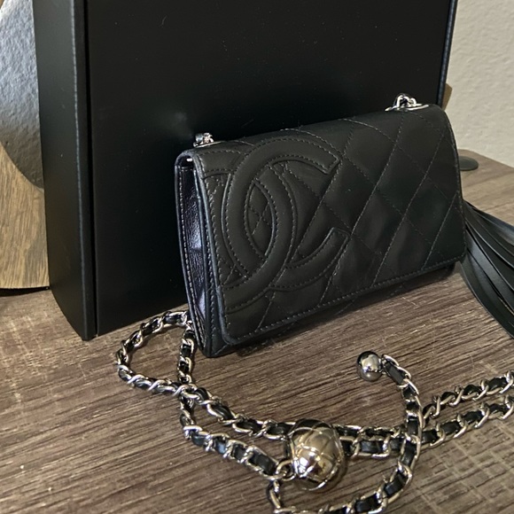 π€Chanel Quilted Wallet on a Chain Crossbody WOC Revamp w/ Tassel - Picture 5 of 14